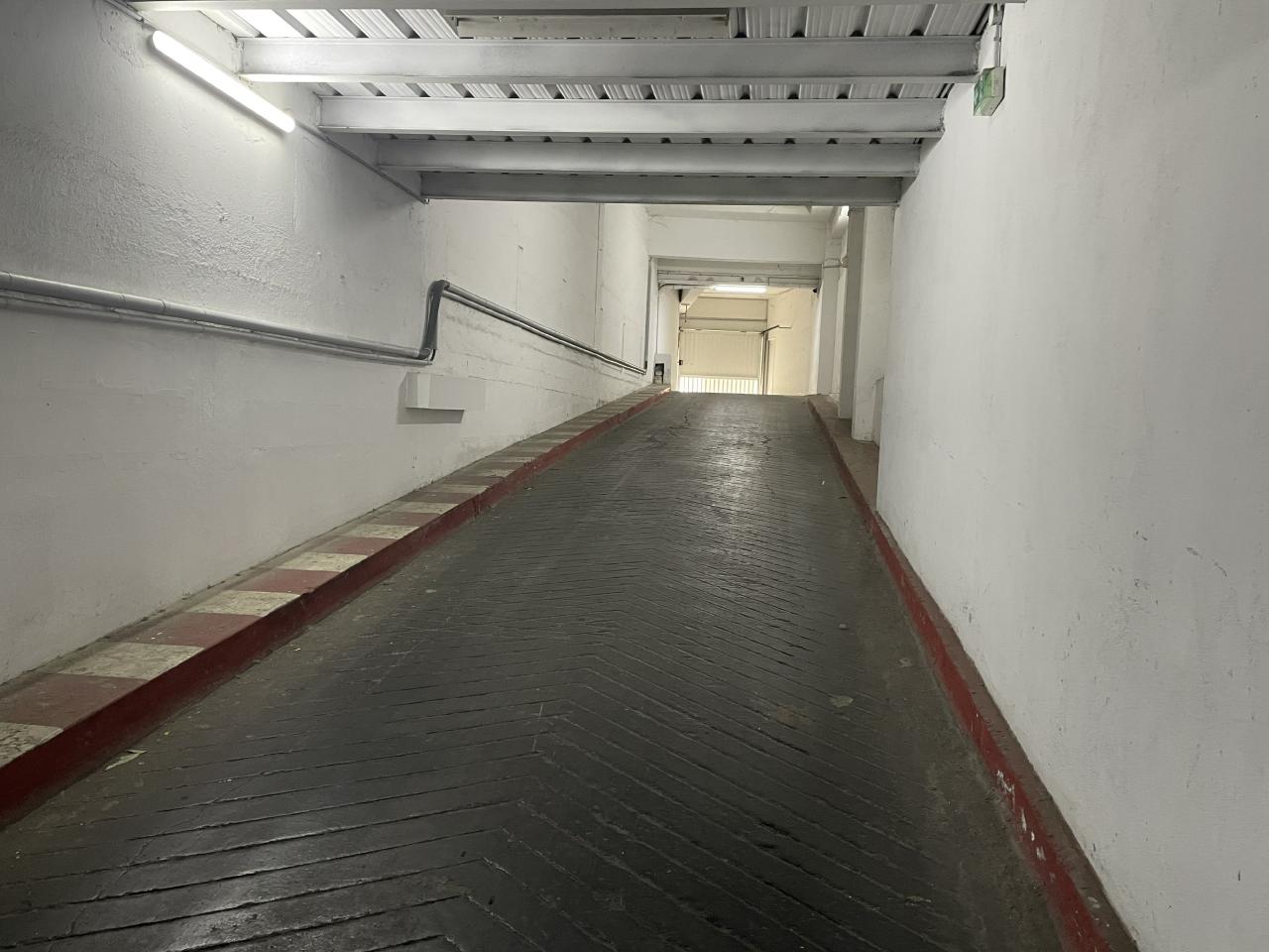 Local d'activité Paris 903m² Vente local d'activité Paris OVACT2314301 2